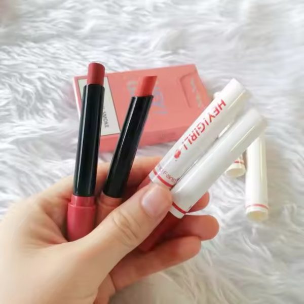 4-in-1 Cigarette Shape Matte Lipstick Set