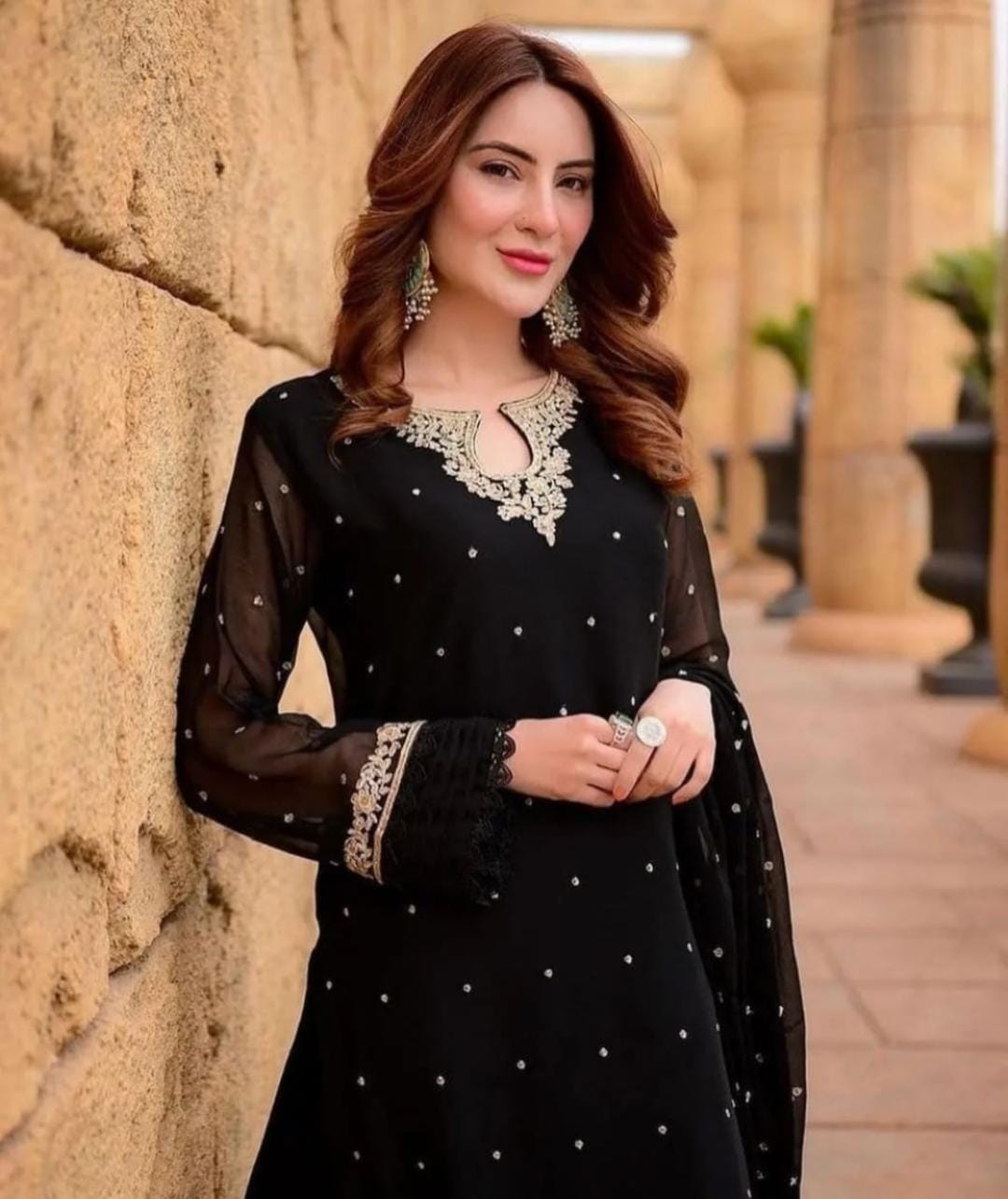 Hania Amir Silk Khaddar 2-Piece – Premium Stitched Suit