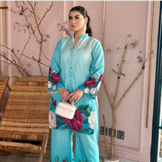 Veronica Replica 2-Piece Suit – Elegant & Stylish