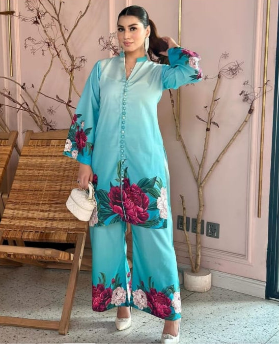 Veronica Replica 2-Piece Suit – Elegant & Stylish