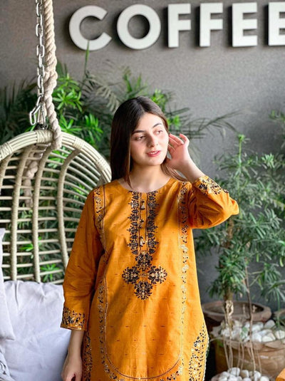 Elegant Yellow Embroidered Lawn 3-Piece Suit – Medium & Large