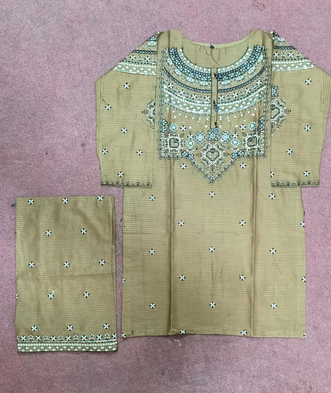 Elegant Hand-Embroidered Cotton Kurti with Dupatta – Traditional & Stylish